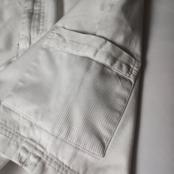 Caribbean Joe Women's White Bermuda Shorts with Patch Pockets Jean Style Size 8 - Picture 7 of 11